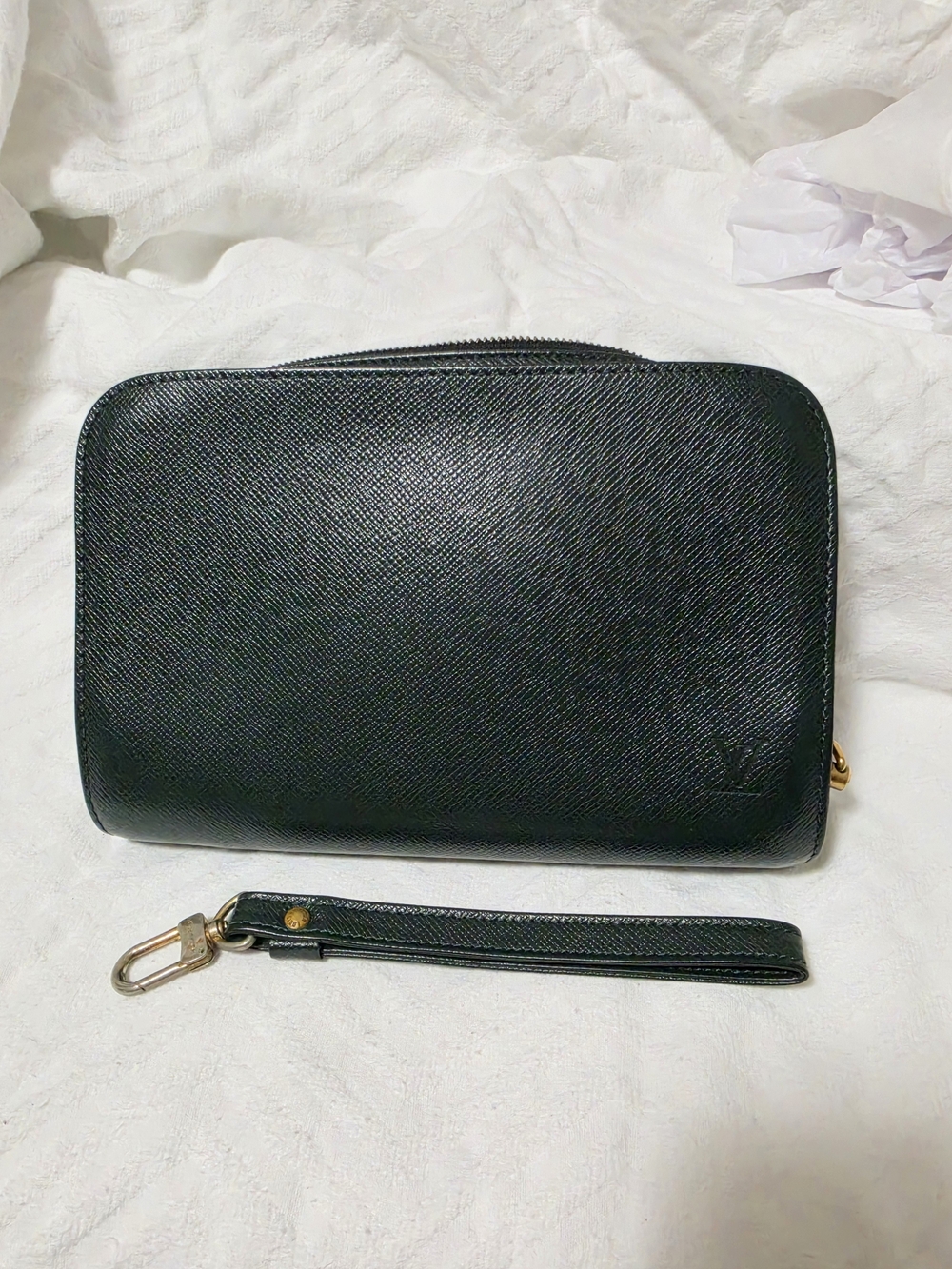 Louis VUITTON Dark Green Pouch Handbag